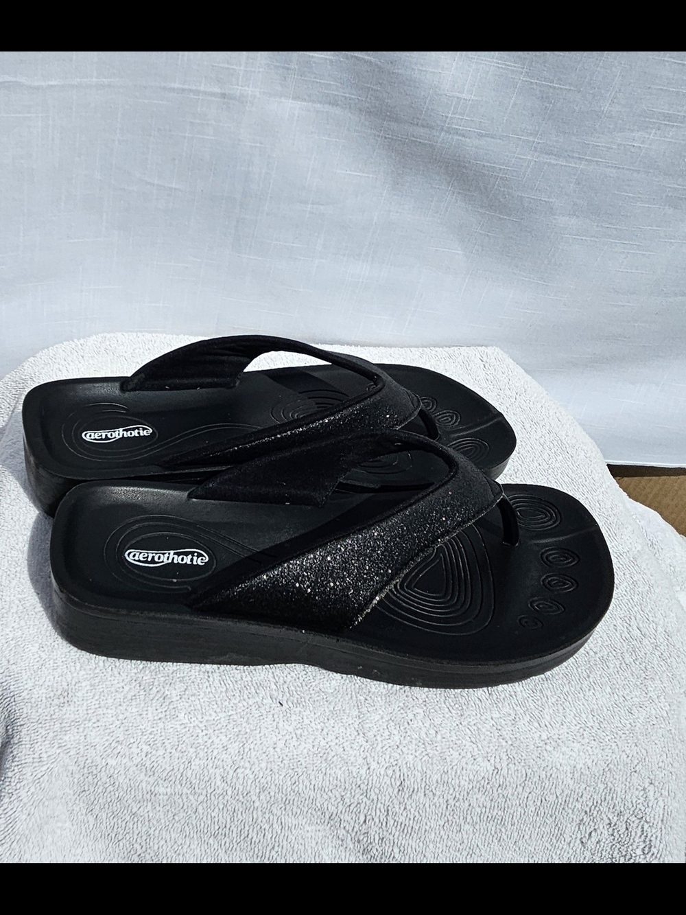 Aerothotic Black Glitter Platform Thong Sandals for W Sz 9.5 Perfect  For Beach